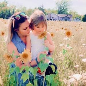 Meet your Posher, Hailey